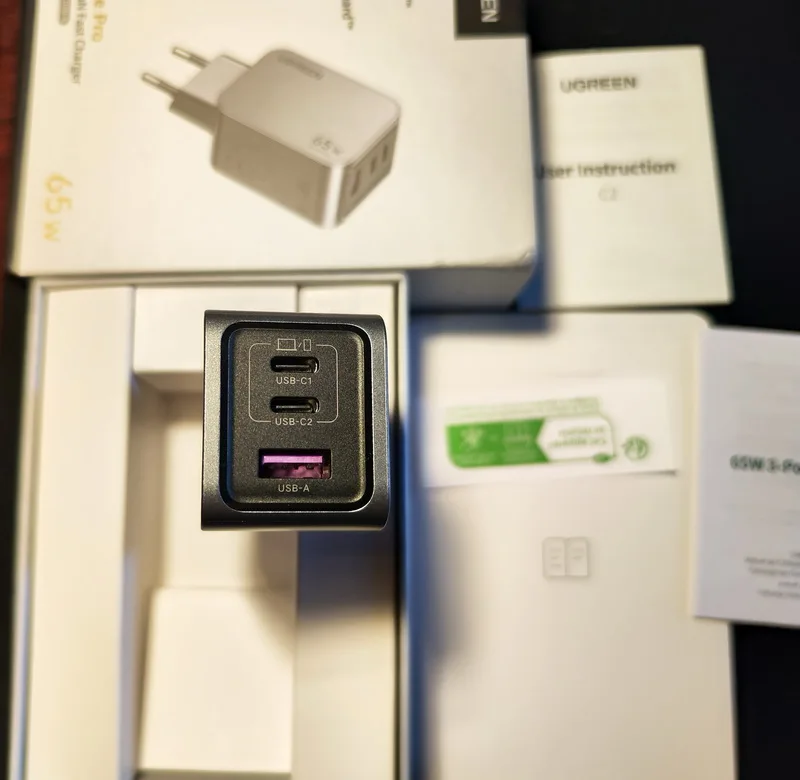 UGREEN Nexode Pro 65W 3-Port Charger 25263 photo review