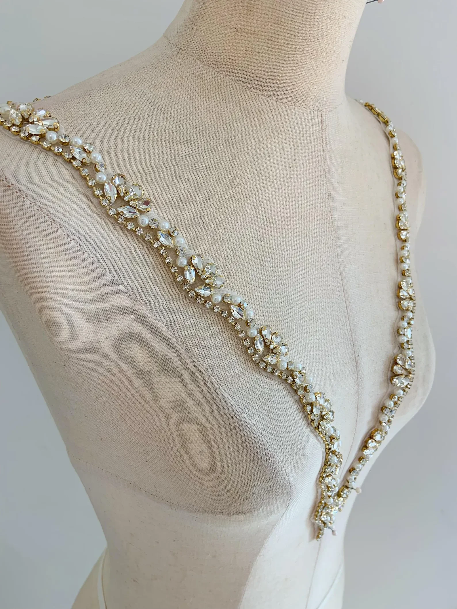 

1 Yard Rhinestone Belt Trim For Straps, Bridal Sash For Wedding Belt, Bridal Sash, Wedding Gown Straps ,Bridesmaids Belt