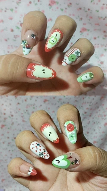 24PCS Cute Cartoon Red Apple False Nails Green Polka Dots Plaid Patterns French Fake Nails Tip Sweet Fruit Almond Nails Press On photo review