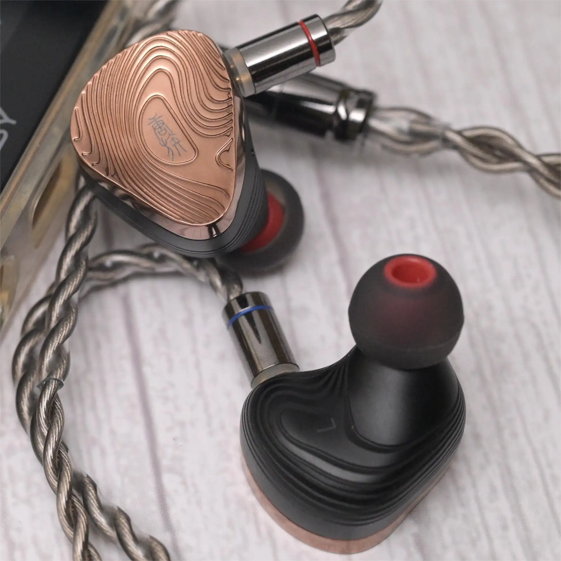Pre-order TANGZU Xuanwu Gate IEMs 1 Dynamic Driver+4 Balance Armature+2 Sonion EST HiFi Earphone with Detachable Cable Design