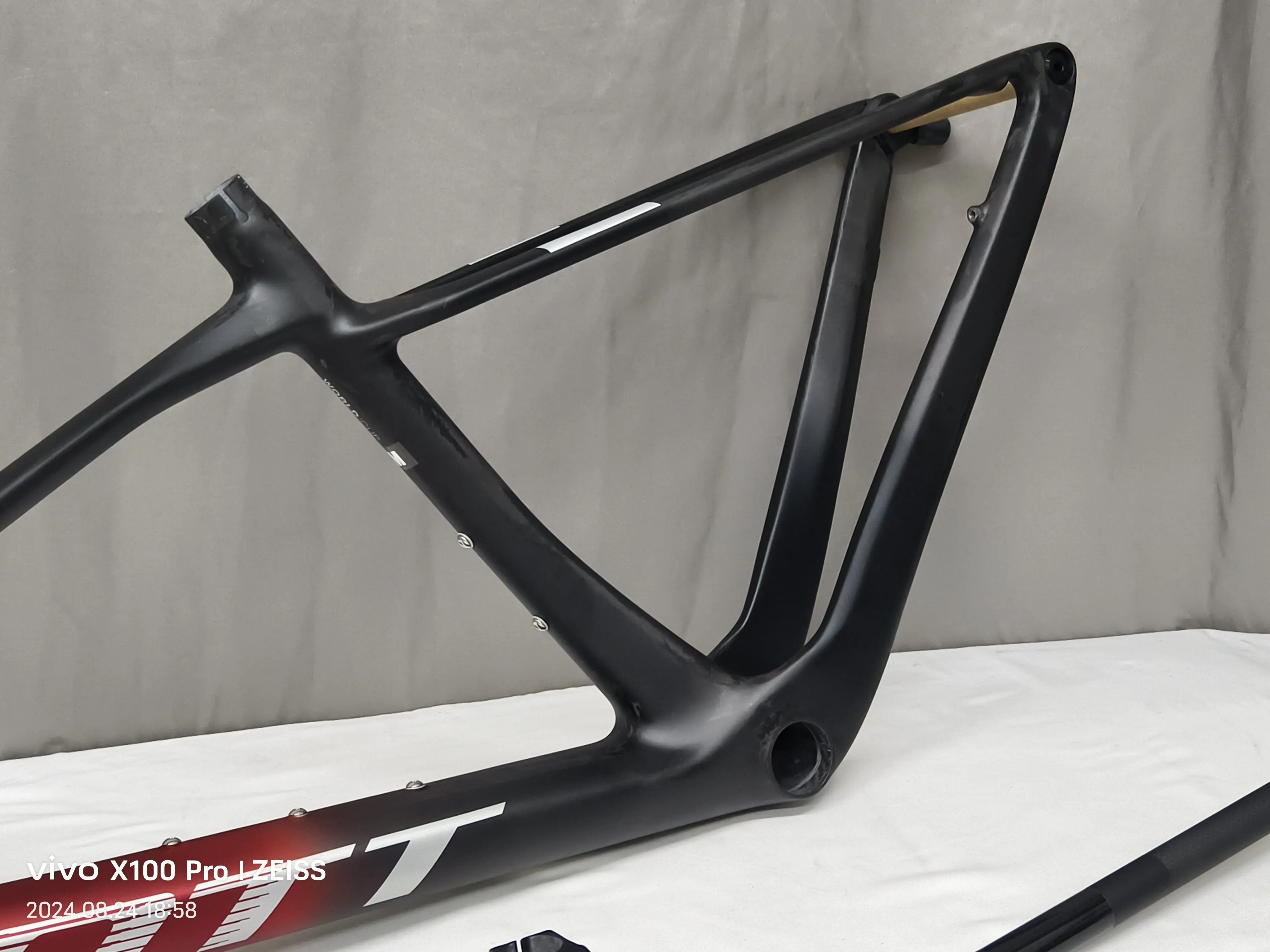 UD carbon bike frame 29er MTB bicycle carbon frame S M L+ seatpost disc mountain bike frame RC cycling frame boost 148x12mm