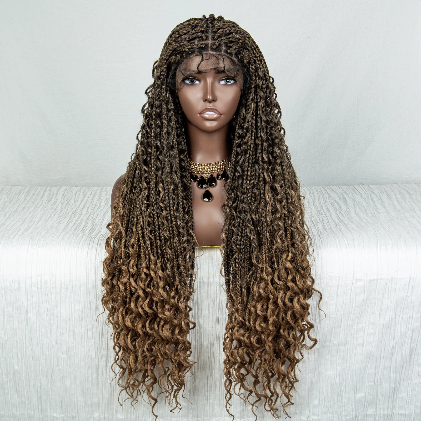 Parrucca con trecce Boho sintetiche di colore Ombre 9x6 parrucca con trecce bohémien intrecciate con scatola anteriore in pizzo parrucca intrecciata da 32 pollici marrone per le donne