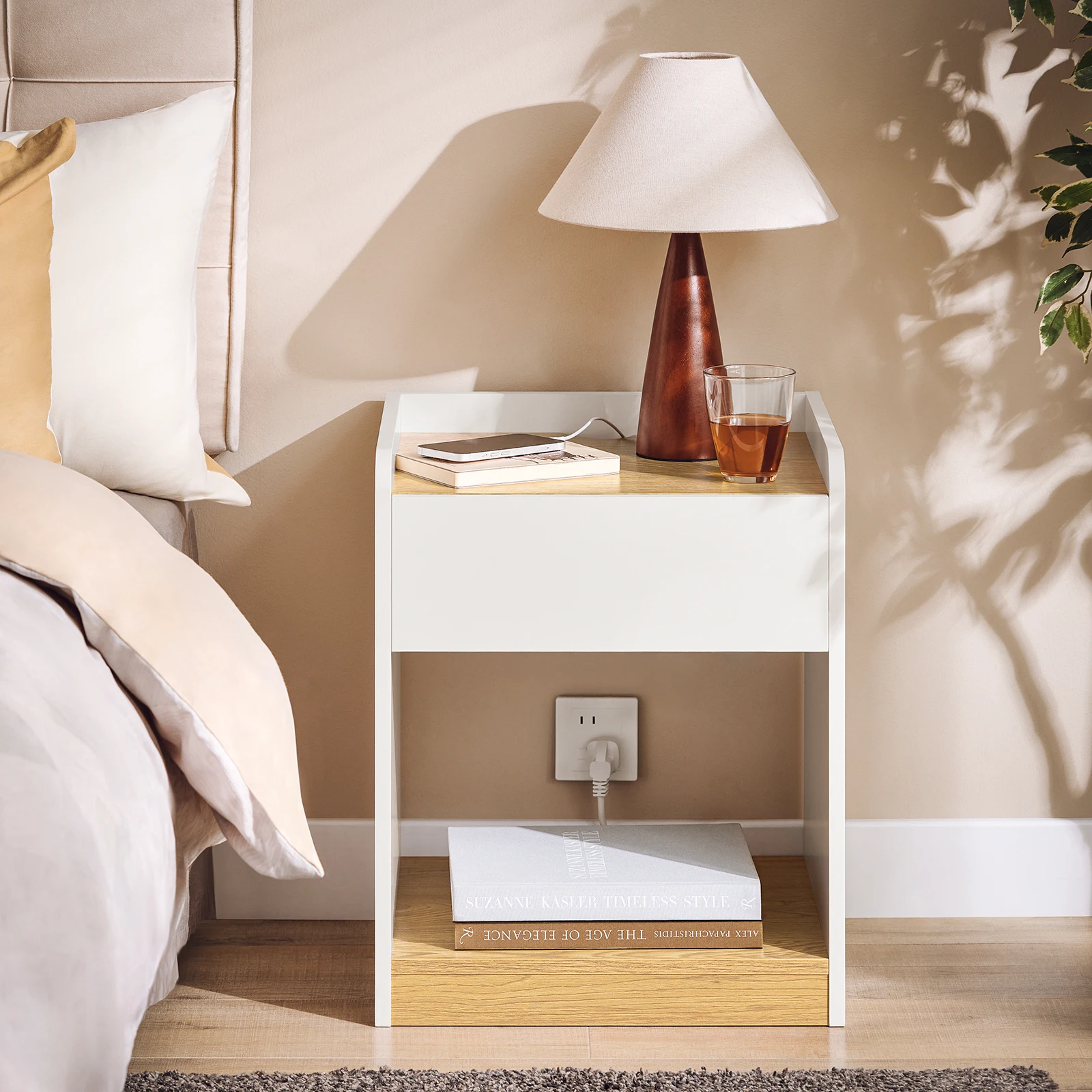 SoBuy FBT128-WN Mesita de noche con cajón de administración de cables y compartimento abierto para dormitorio Blanco B45xT40xH55cm