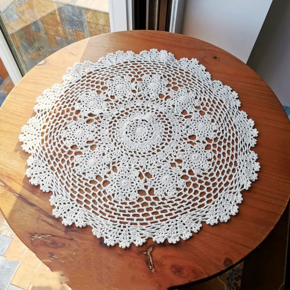 

4 Pieces Round Cotton Doilies Large Hand Crocheted Tablecloth Doily Bedroom Night Stand Decorative Napkins Soft Table Placemats