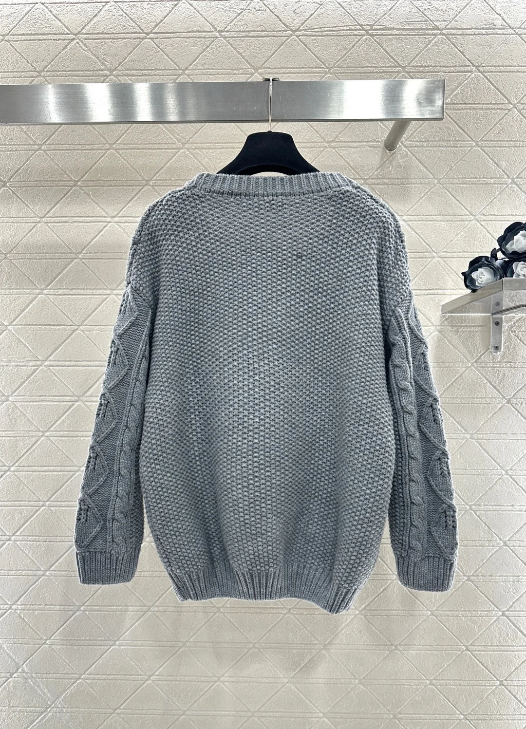 

2025 Autumn/Winter Women's Wool Blend Knitted Pullover Sweater Crochet Lace-Up Knitted Thermal Top