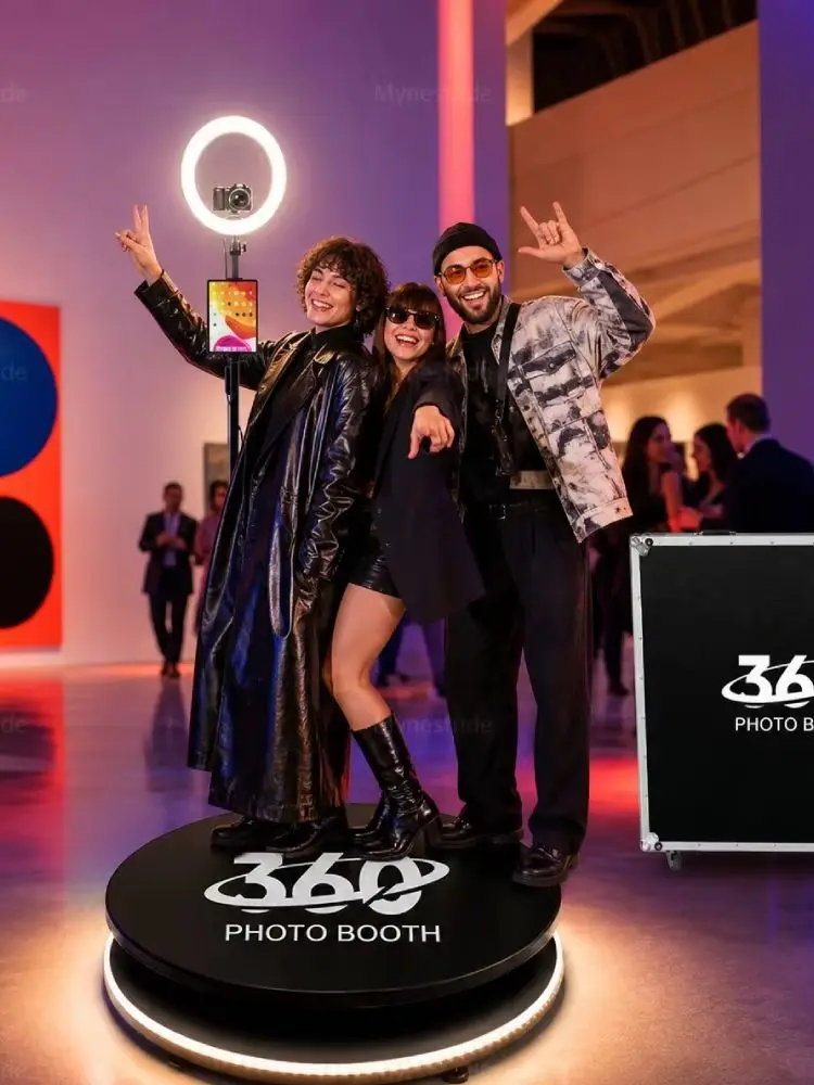 Tragbare 360-Grad-Drehbare Fotobox, Fotobox mit Unterstützung für individuelles Logo und LED-Lichtleiste, kompatibel mit Telefon, iPad und Kamera für Vermietungsgeschäft und Partygebrauch.