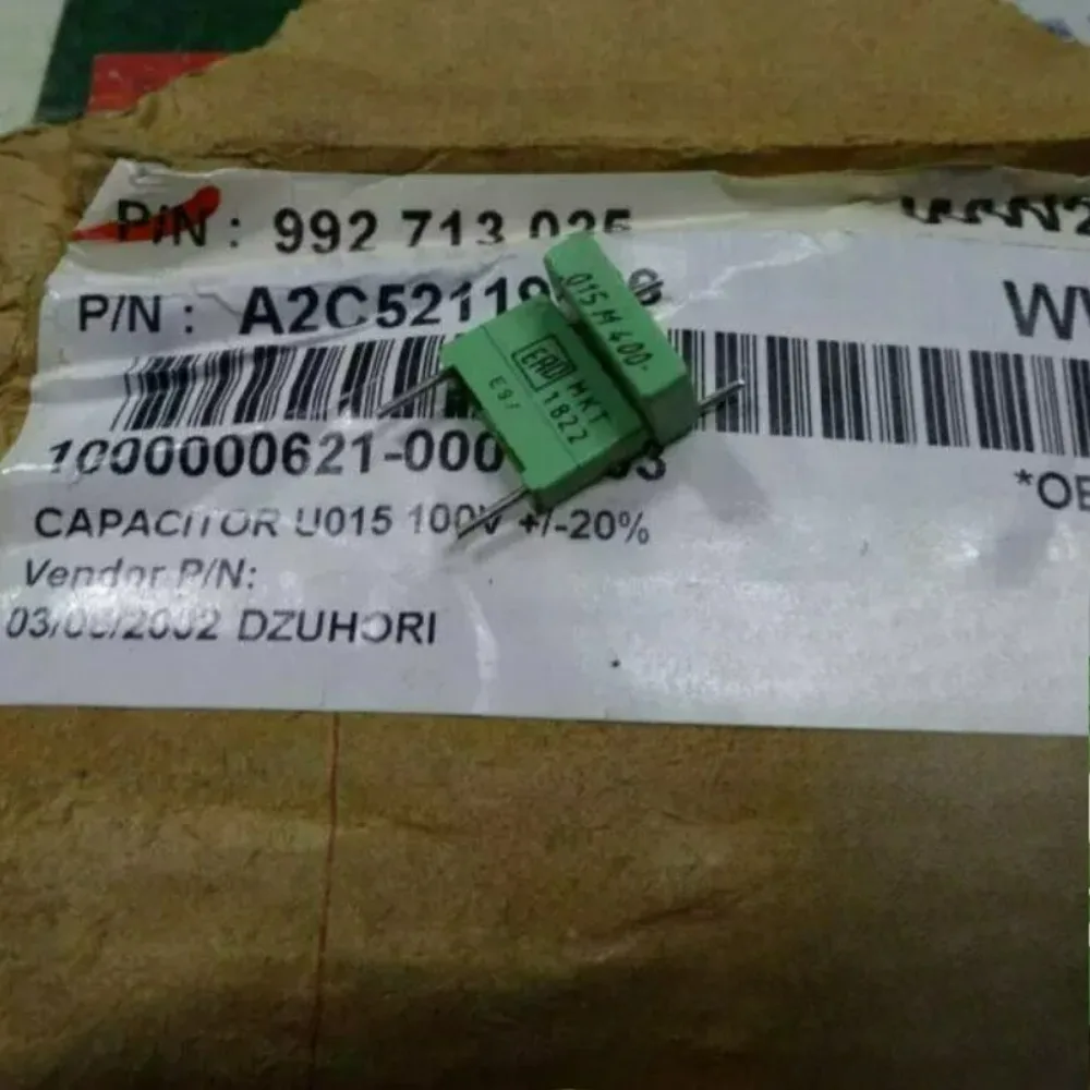 

20pcs/lot MKT1822 0.015uf 400V 15nf 153 M Brand New 10mm Film Capacitor