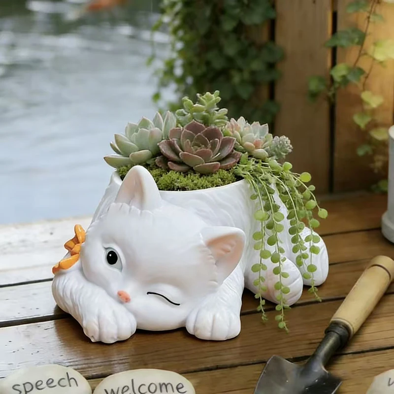 Creative Winking Cat Ceramic Succulent Planter Pot Cute Animal Shaped Flower Pot with Bow Tie for Home Garden Balcony Decor Gift