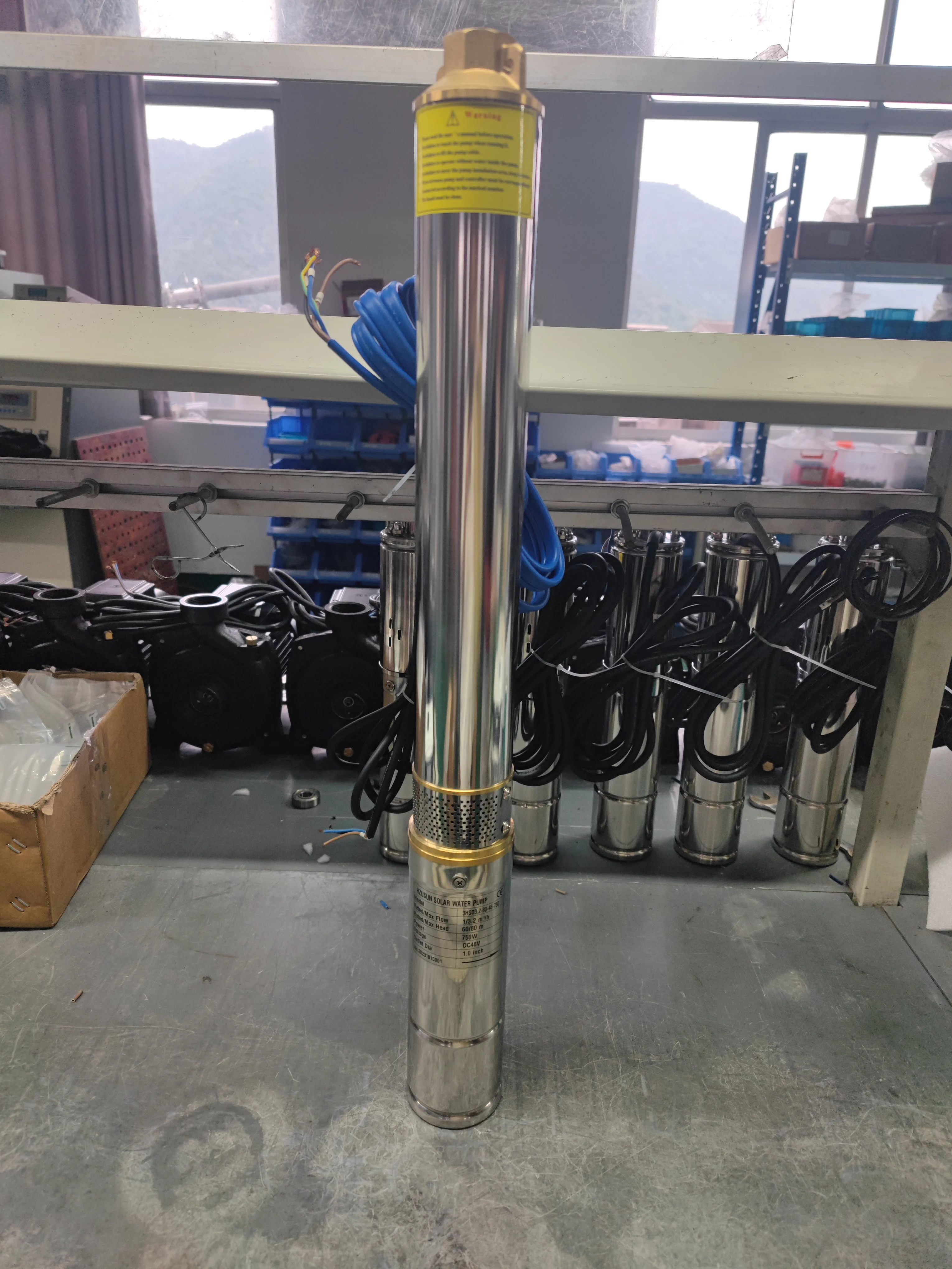 

1,5 л.с. солнечная энергия, сельскохозяйственный погружной водяной насос скважин 50 м, ирригационная система, солнечный напорный насос для домашнего скота