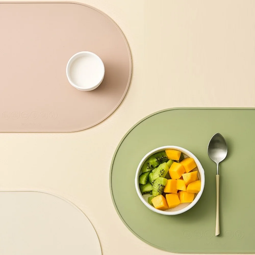 Silicone Placemats, Heat-Resistant, Reusable Portable Placemats, Waterproof, Stain-Resistant and Easy-To-Clean Silicone Placemat