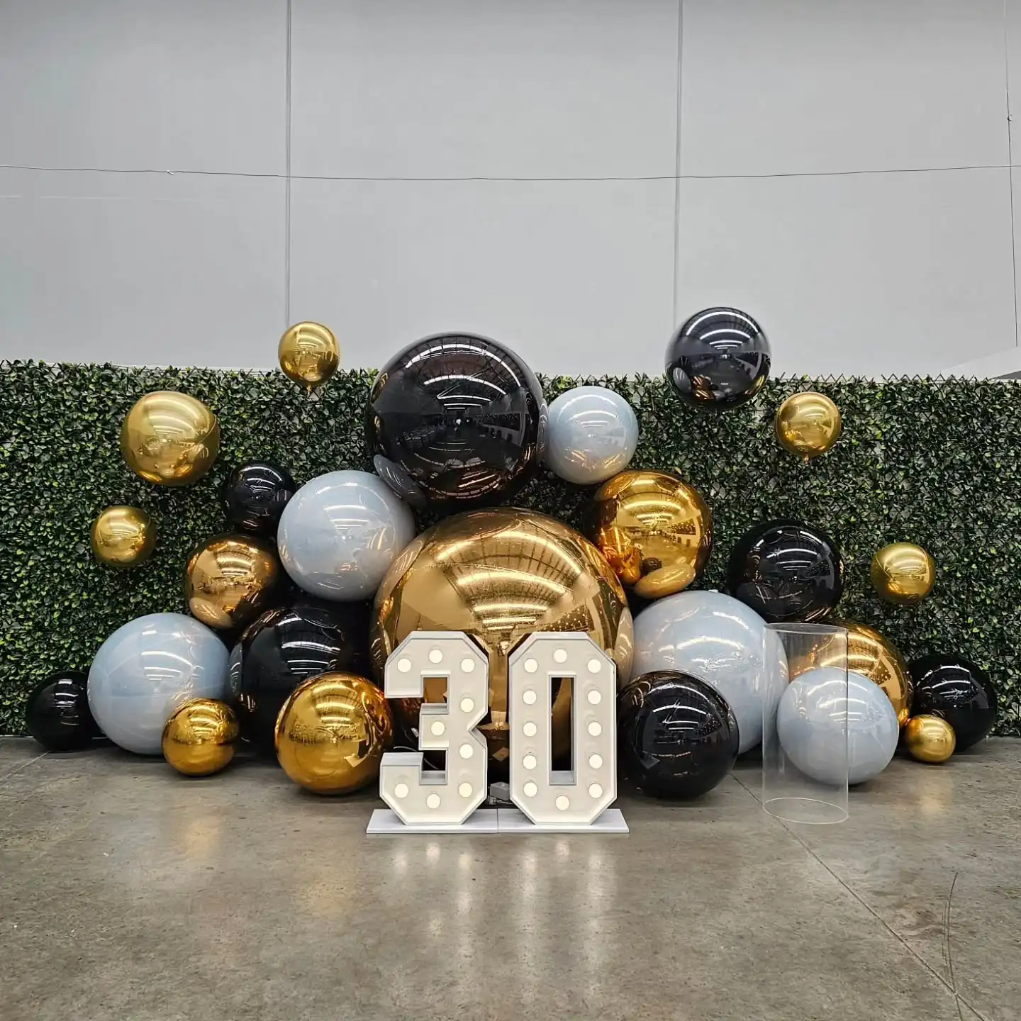 Inflatable Christmas Mirror Balls Set-6pcs Shiny Gold Balls Airtight Giant Mirror Balloon Large PVC Sealed Sphere For Party Deco