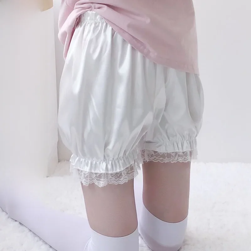 Satin brillant mignon Lolita sécurité pantalons courts femmes doux glace soie JK Bloomers volants dentelle garniture culotte citrouille Shorts jupons
