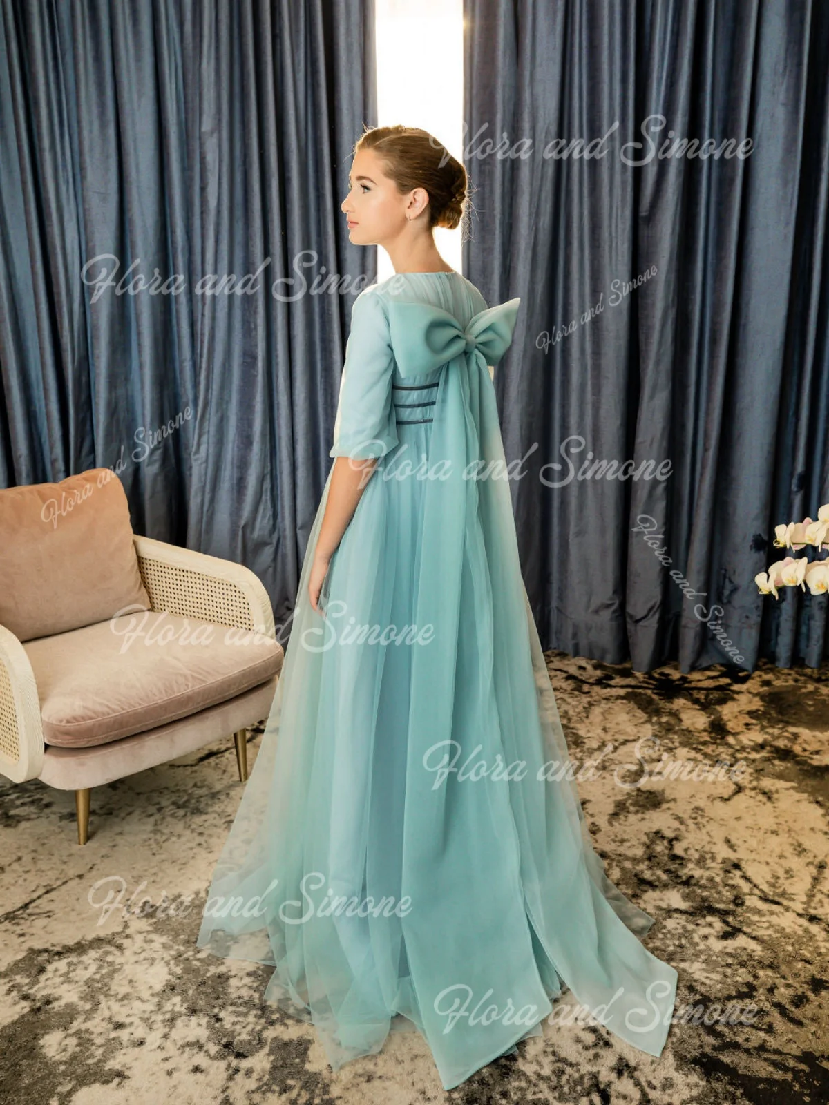 فستان فتاة الزهور الجميل الأنيق المصنوع من الشيفون الأخضر المخصص لحفلات الزفاف وحفلات الاستقبال الرسمية والمناولة الأولى