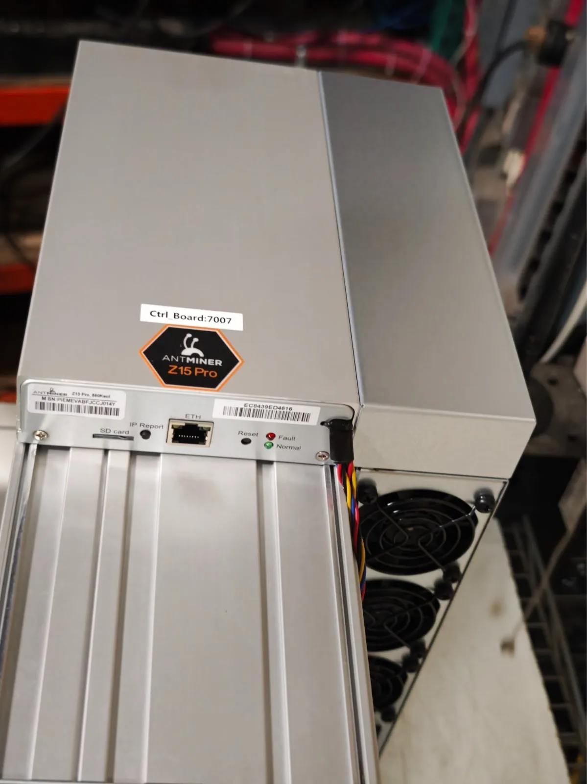 

AS BUY 2 GET 1 FREE BITMAIN Antminer Z15 Pro 860k/sol 2780W Miner With Warranty BRAND NEW