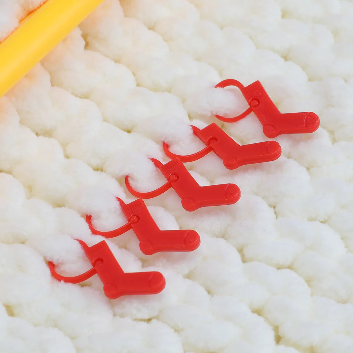 

DIY handmade knitting clasp, love stitch marker, crochet accessories, plastic stitch marker