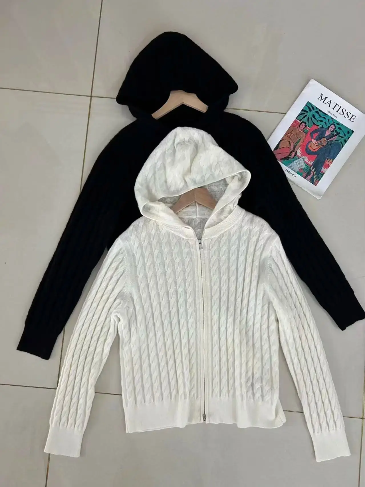 

Женский классический кардиган из 100% кашемира в рубчик с капюшоном в скандинавском стиле