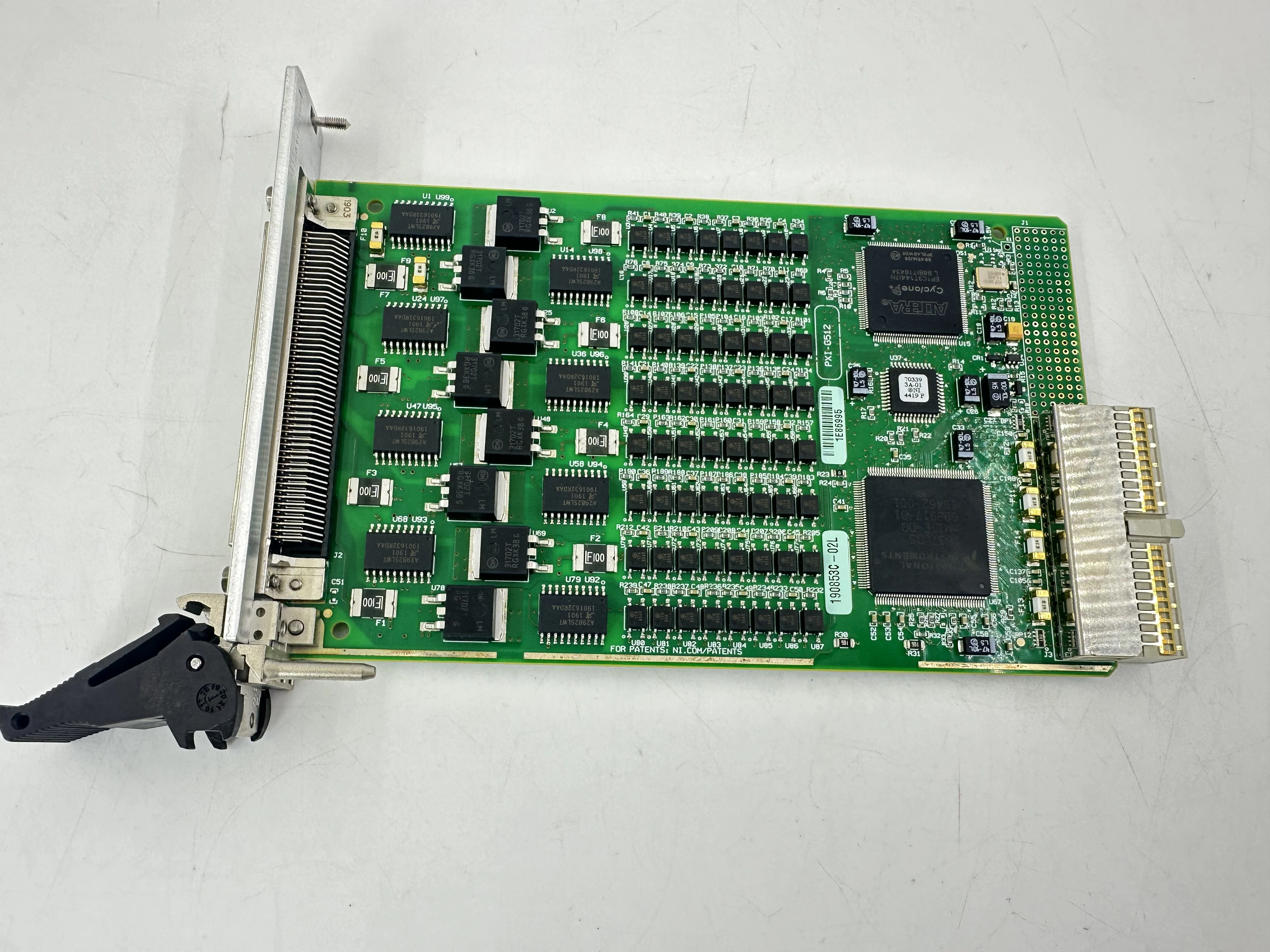 National Instrument PXI-6512 64-Channel, ±30 VDC, Source Outputs Bank-Isolat