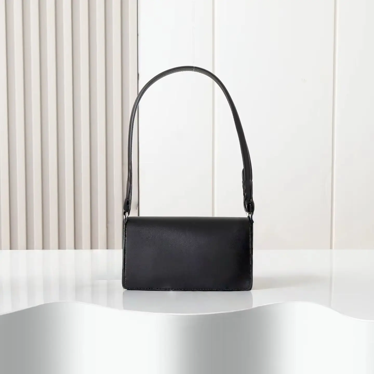 

2026 New Women's Handbag, Crossbody Bag, Shoulder Bag, Comfortable Leather, Ten Colors Available, Black 20-10-6cm