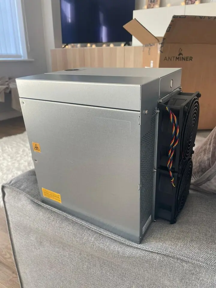AN Bitmain Antminer S19 110TH/s - Boost to 125TH/s