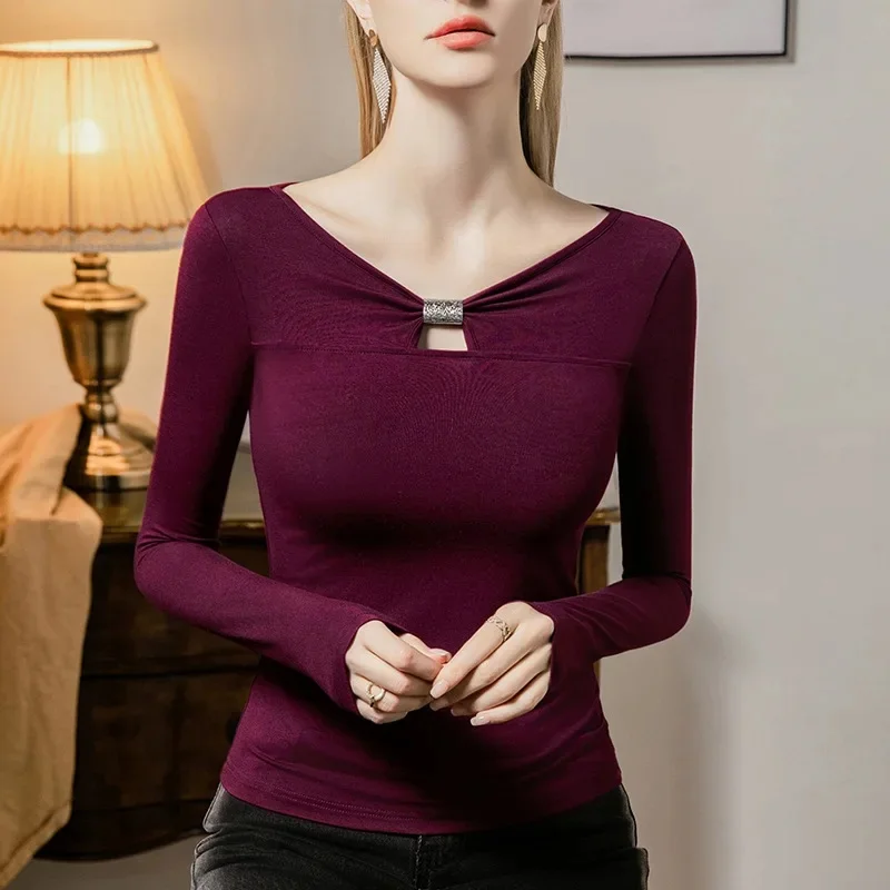 Damskie modalne t-shirty Nowa moda Hollow Out V Neck Topy Koreańska koszulka z długim rękawem na co dzień — zdjęcie 2