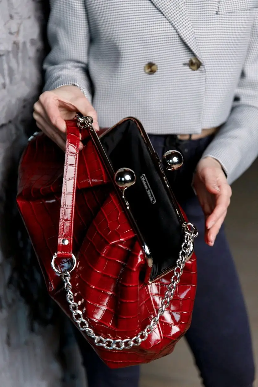Lost in Vintage 40x25x15cm Border Leather Big Ball Kiss Lock Red Crocodile Sapphire Bag Dark Red Purse Large Clutch view 4