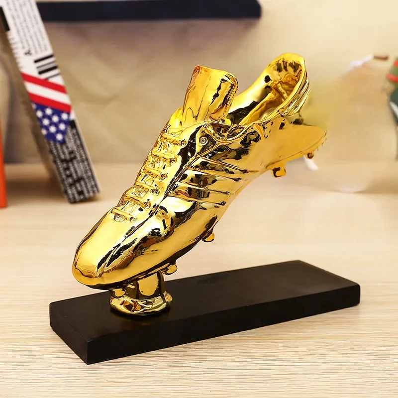 Breloques en résine de récompense de botte dorée, Souvenir pour Fans de Football, chaussure plaquée or, trophée, cadeau, modèle de décoration pour la maison et le bureau