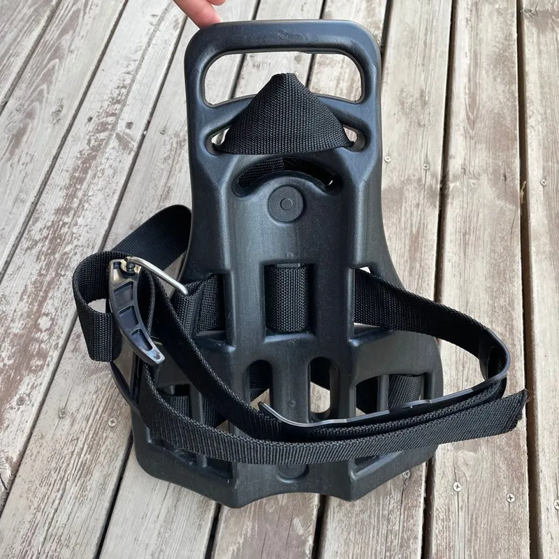 

Dive Single Tank Holder Diving Equipment Back Plate Cylinder Holders Scuba Gas Bottle Support Holder No Buoyancy Plastic Nylon