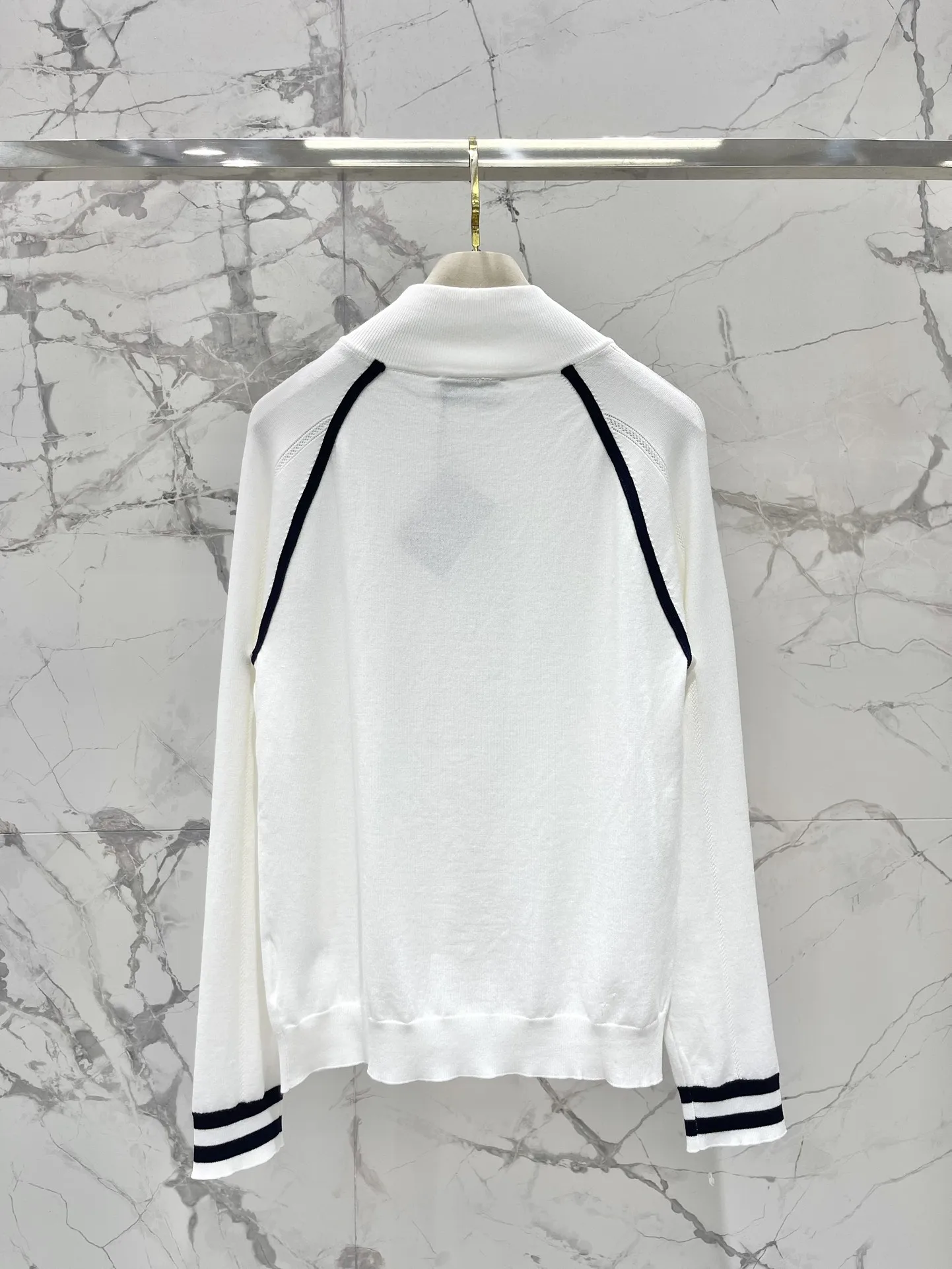 

2025 Early Autumn New Gentle Versatile Letters Zipper Contrast Color Thread Embroidery Knitted Cardigan Long Sleeves 078