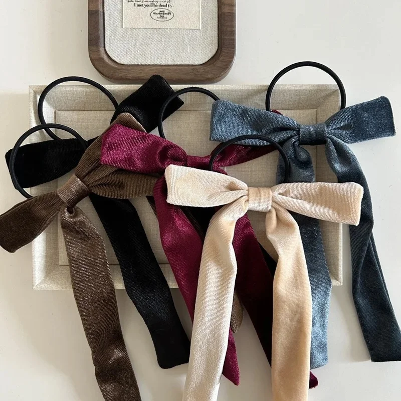 2025 Fashion Velvet Bow Hair Ribbon Scrunchie dla kobiet Vintage czarna aksamitna opaska do włosów dla dziewczynek długa kokarda do włosów Akcesoria do włosów — zdjęcie 2