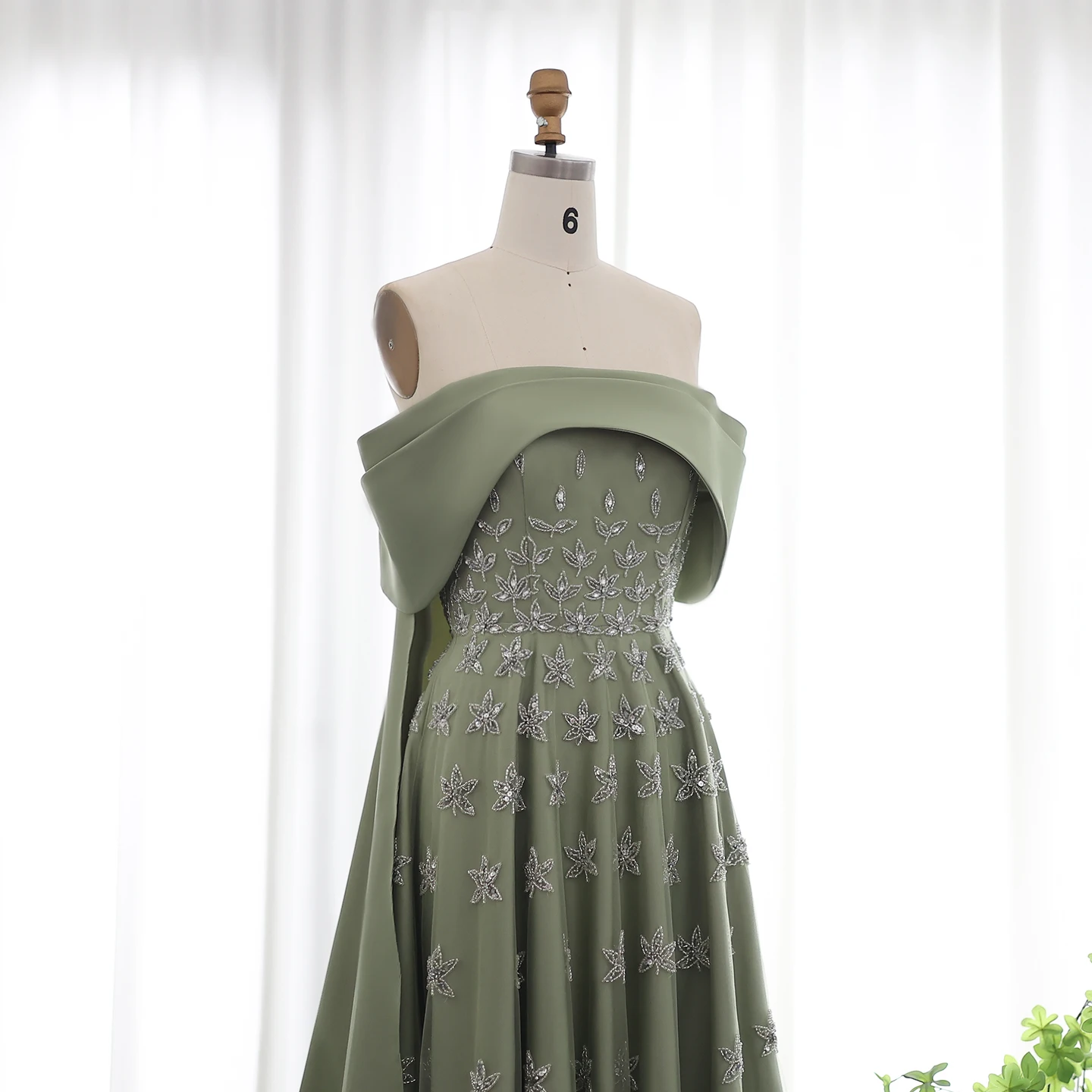 Sharon Said Luxuriöses gelbes Satin-Abendkleid aus Dubai mit Cape, schulterfrei, für arabische Frauen, Hochzeitsfeierkleider SS455, maßgeschneidert – Detail 40