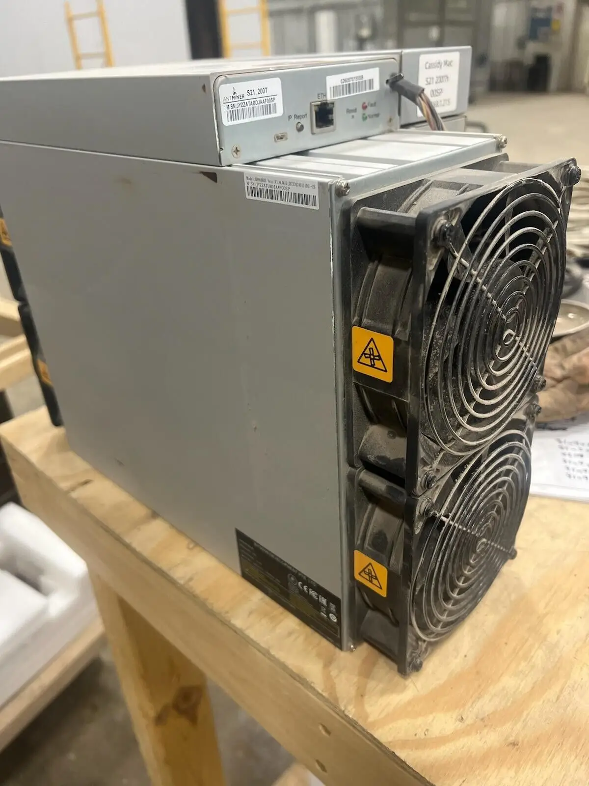 SH PROMO BUY 2 GET 1 FREE Bitmain Antminer S21 200 200TH 200T BTC Miner Asic 17.5j/TH