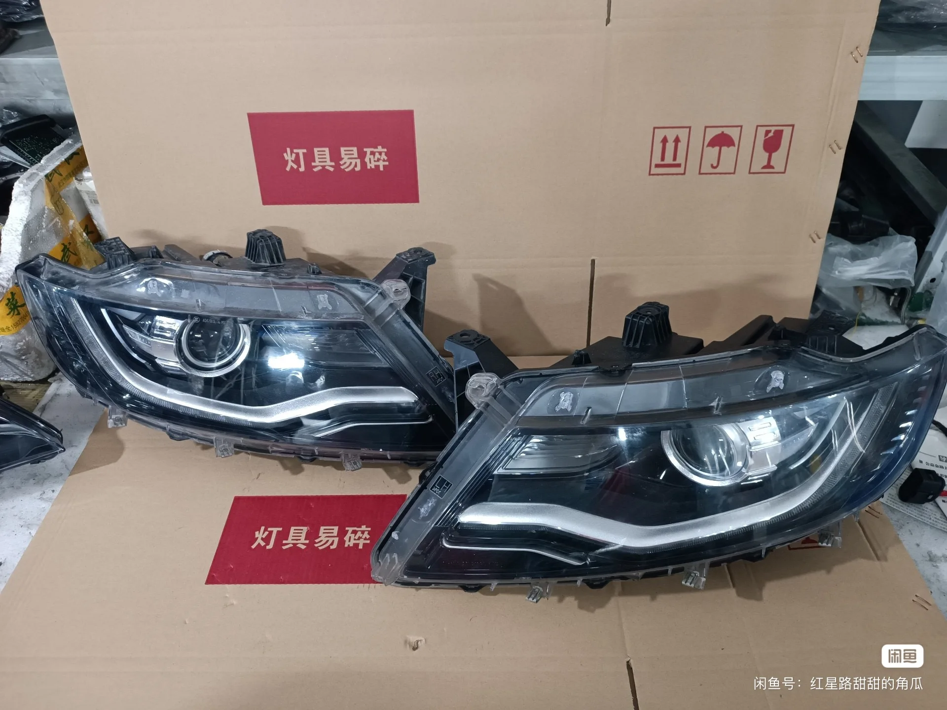 For Lincoln  MKX Headlight Assembly15-18 Years without module