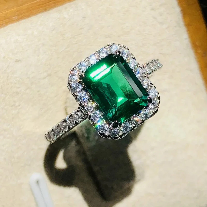 Huitan luksusowe modne zielone cyrkonie damskie pierścionki kolor srebrny Bling Bling ślubne obrączki panny młodej moda biżuteria Drop Shipping — zdjęcie 2