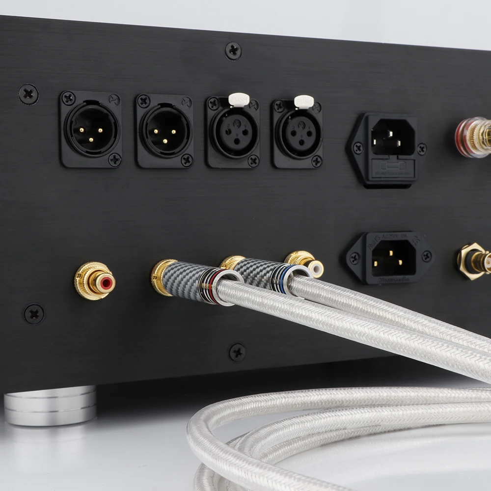 Núcleo plateado de cobre OCC de alta gama QED Signature 4N con conectores RCA chapados en rodio