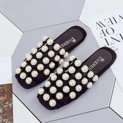 Women Fashion Casual Pearl Beaded Flat Studded  Mules Solid Color Pearl Sandals Casual Flat-heel Non-slip Flip Flops Lightweight