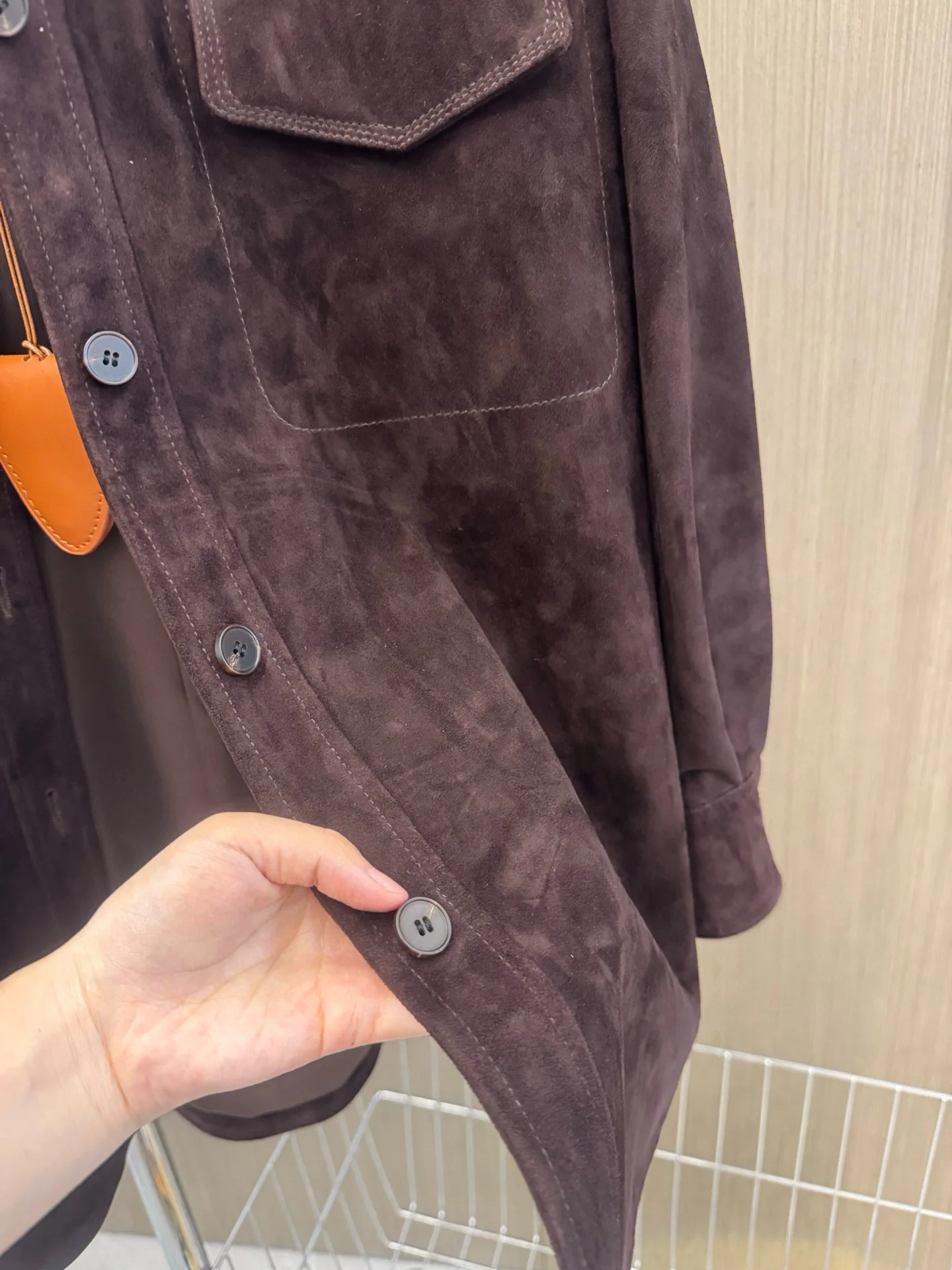 Elegante giacca da donna in vera pelle scamosciata minimal