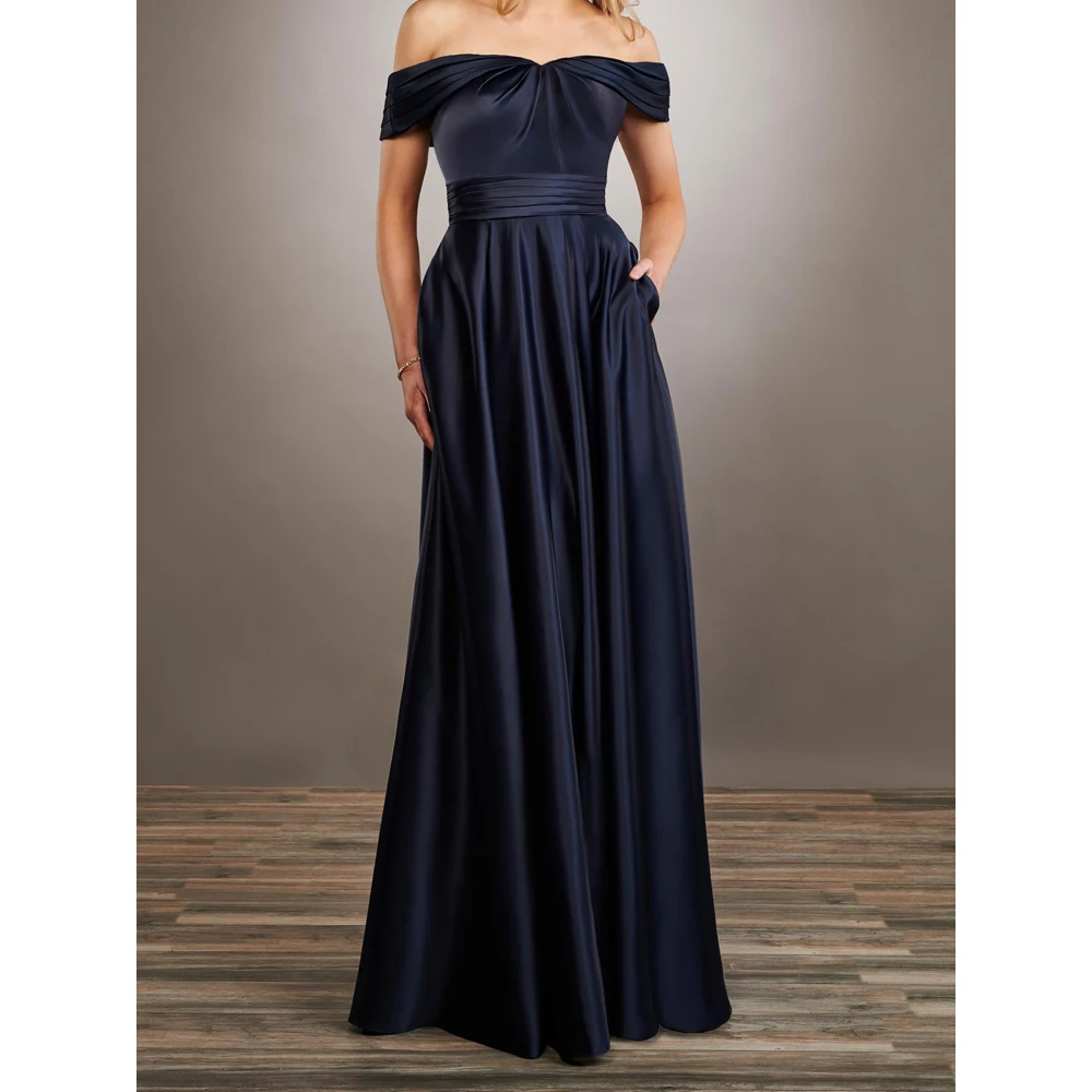 

Dark Navy Bridesmaid Dress Satin Strapless Zipper Back Floor Length Wedding Party Gowns with Side Pockets