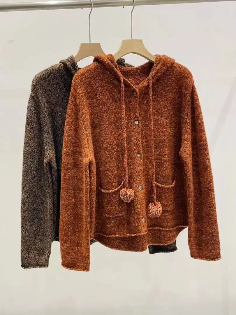

Casual hooded luxurious cashmere cardigan