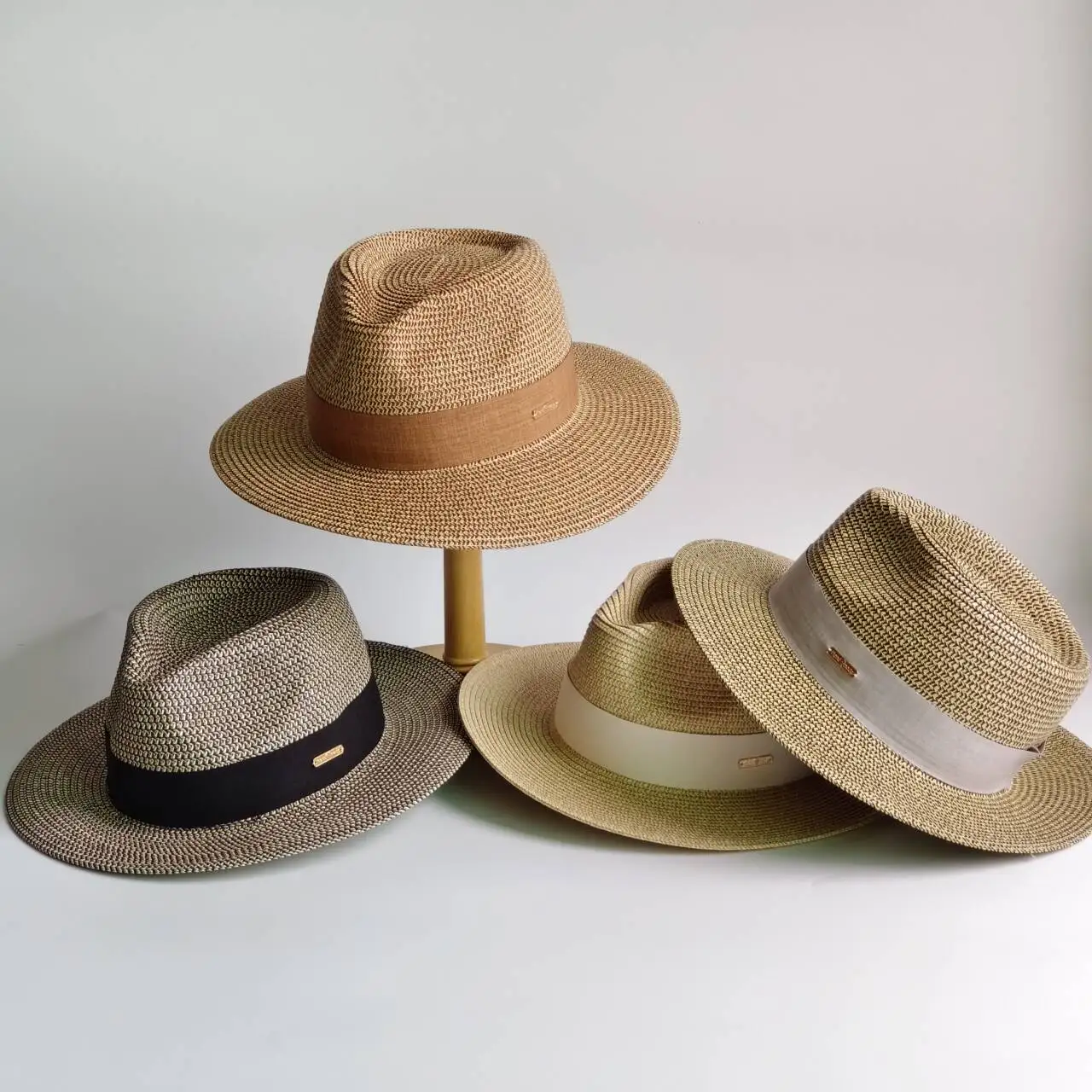 

New summer men's hats handmade knitted hats retro fashion Panama hats sun hats outdoor travel beach hats jazz hats 여름모자