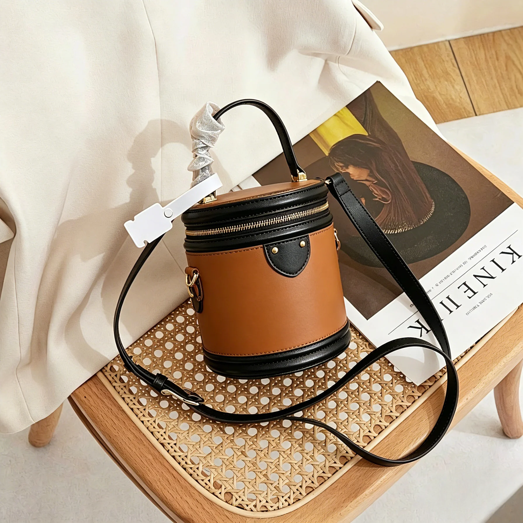 Size 15x18cm PVC Material No Box 2026 New Arrival High-end Cylinder Handbag Crossbody Bag Gift Bag