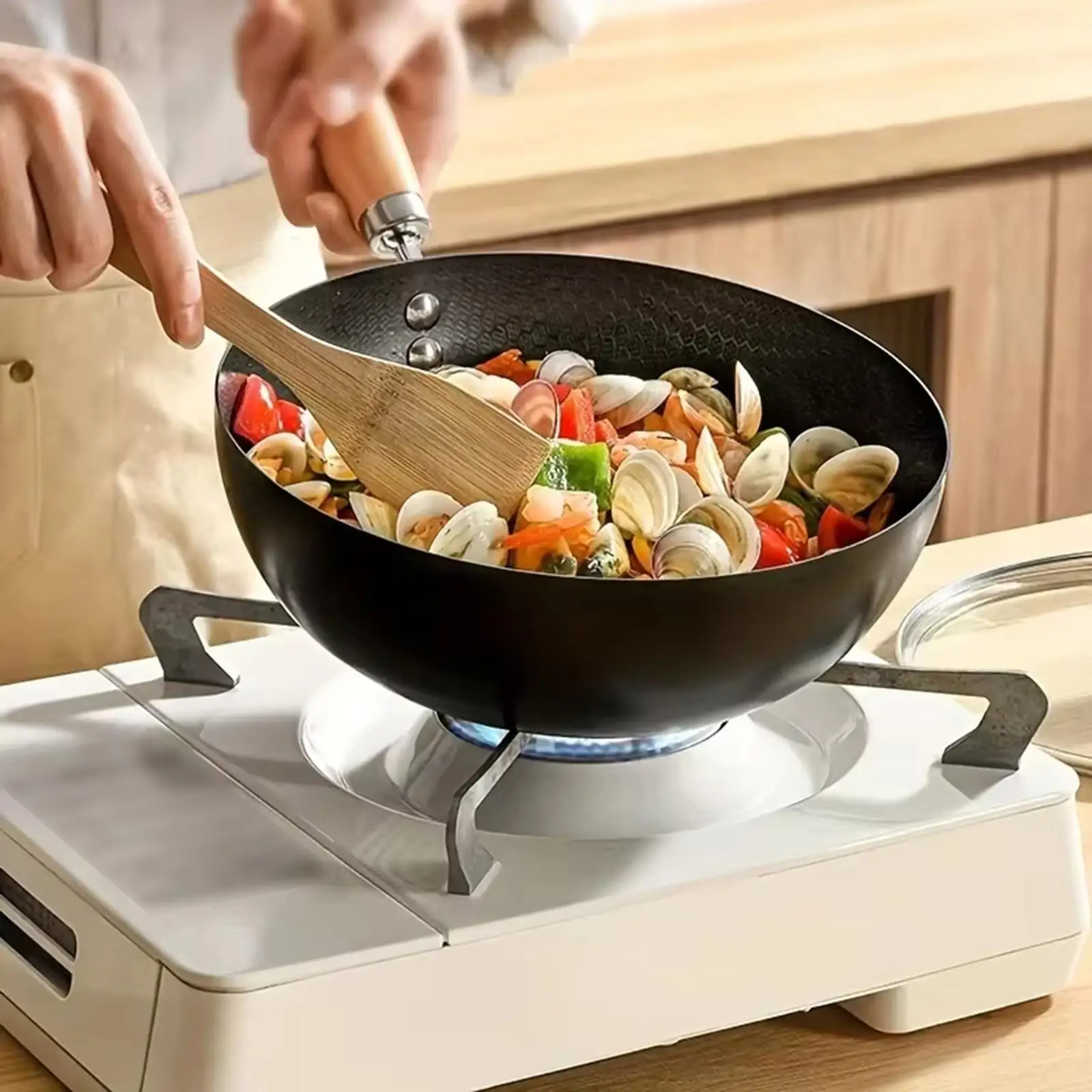 

18/24/28cm Iron Wok Pan Household No Coating Induction Cooker Flat Bottom for Home Hotel Restaurant Kitchen Cookware