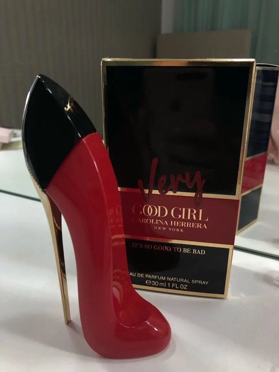

Carolina Herrera Very Good Girl Eau De Parfum Long-lasting fragrance, the ideal Valentine's Day gift.