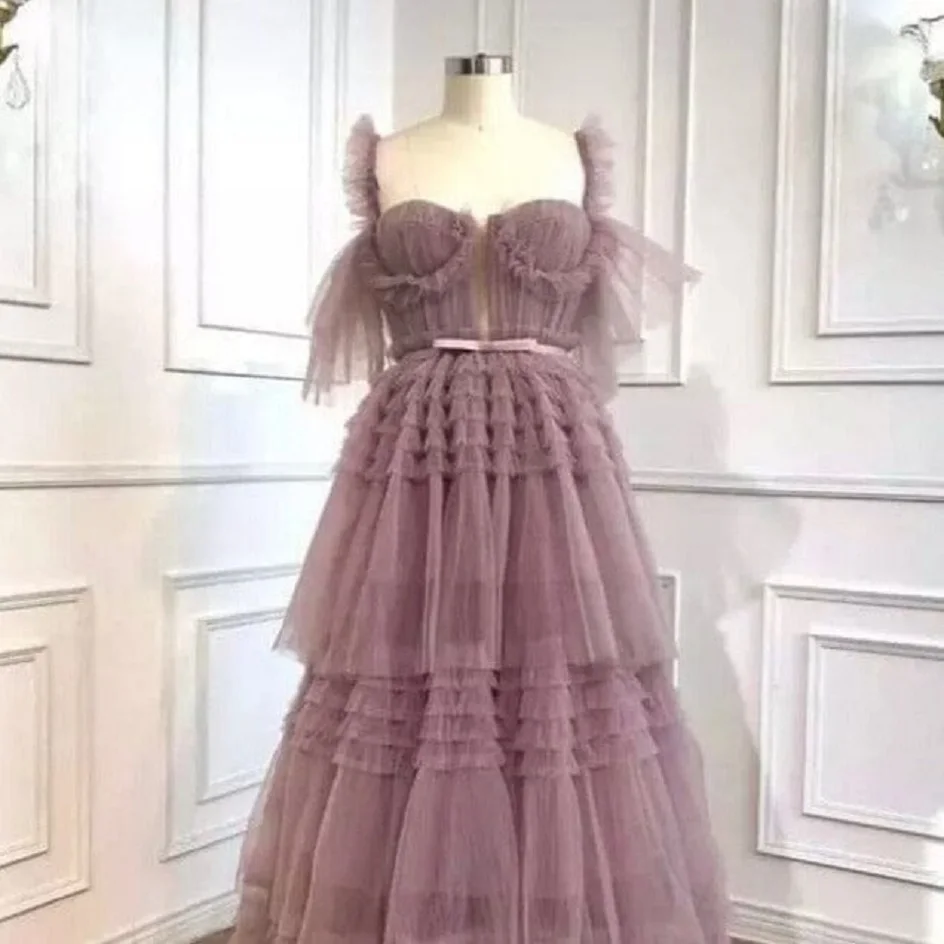 Sexy Sweetheart A Line Tulle Evening Dress Princess Sweep Train Mavue Prom Dresses Off Shoulder Tiered Lace-up Formal Gowns