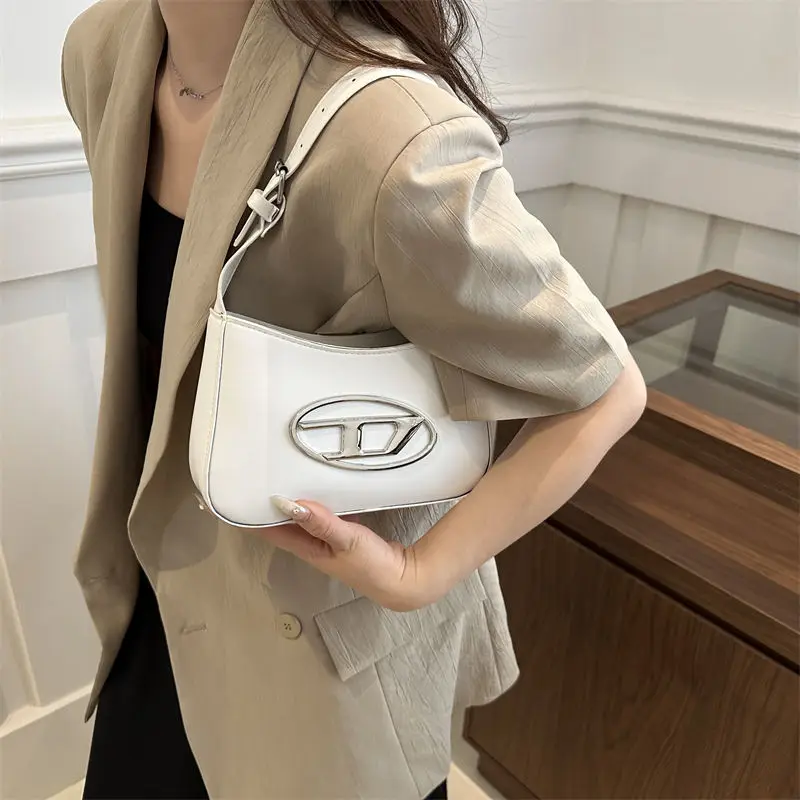 Diésel-bolso de hombro cuadrado pequeño para mujer, bolsa de hombro simple todo en uno, estilo informal, moda de verano, 2025