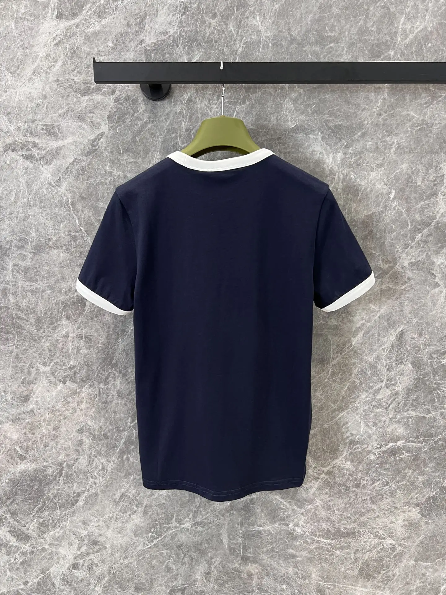 

2025 The New Summer Women's Fitted Short-Sleeved T-shirt with a Threaded Round Neck Embroidered with Badges Casual WYY-23