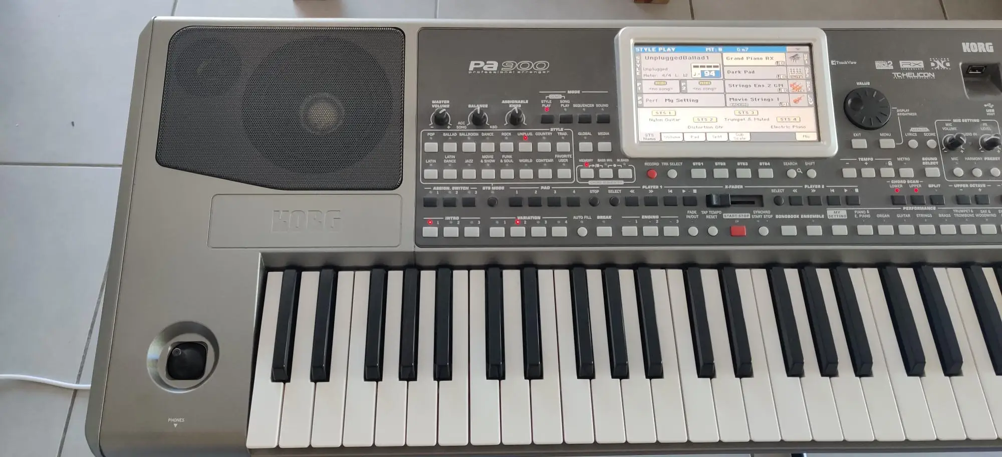 

Совершенно новый Pa900 - Korg Pa900