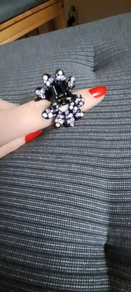 4Pcs Mini Flowers Diamonds Half-Tied Hair Clips High-End Back-Of-Head Bun Hair Claw Clip for Women Headwear Gifts Hair Accessory photo review