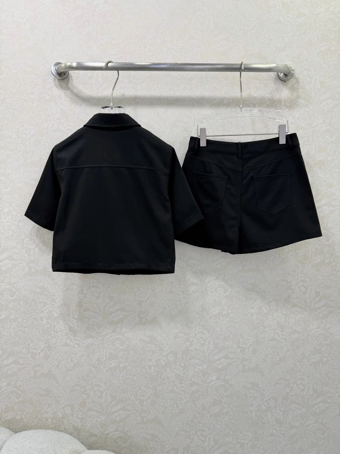 

Весенне-летний женский модный комплект высокого качества: рубашка с вышивкой, пуговицами и карманами, хлопковые мини-шорты с высокой талией QQ15