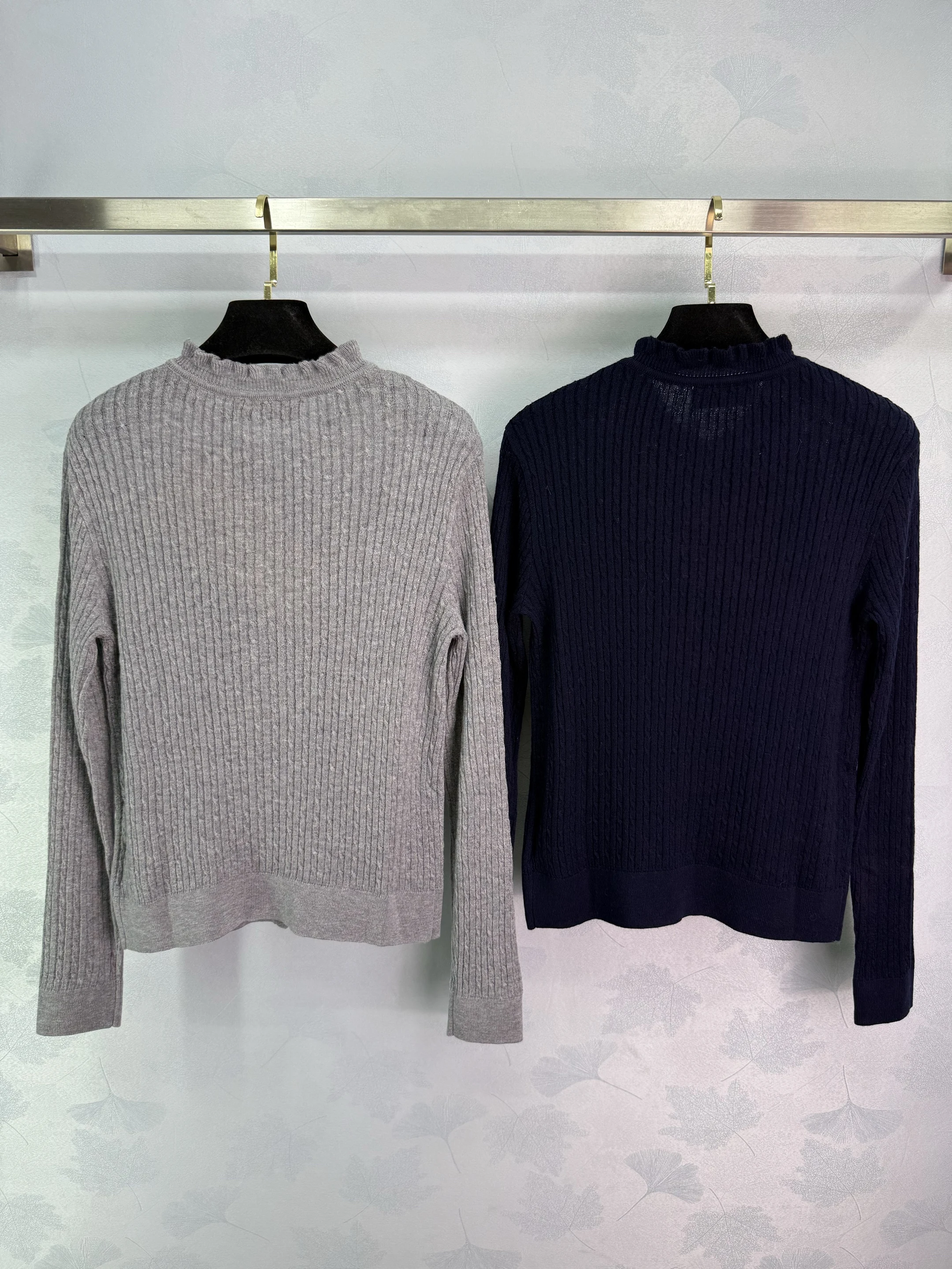 

2025 Autumn/Winter New Design Women's Long Sleeved Cardigan