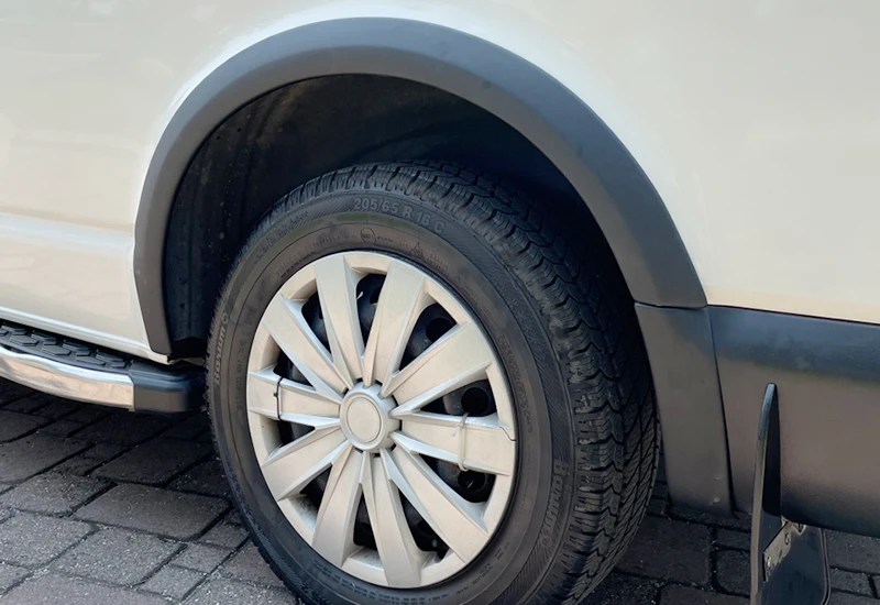 Accessoires de voiture de haute qualité, séparateur de lèvre, jupes latérales d'aile de réglage de voiture